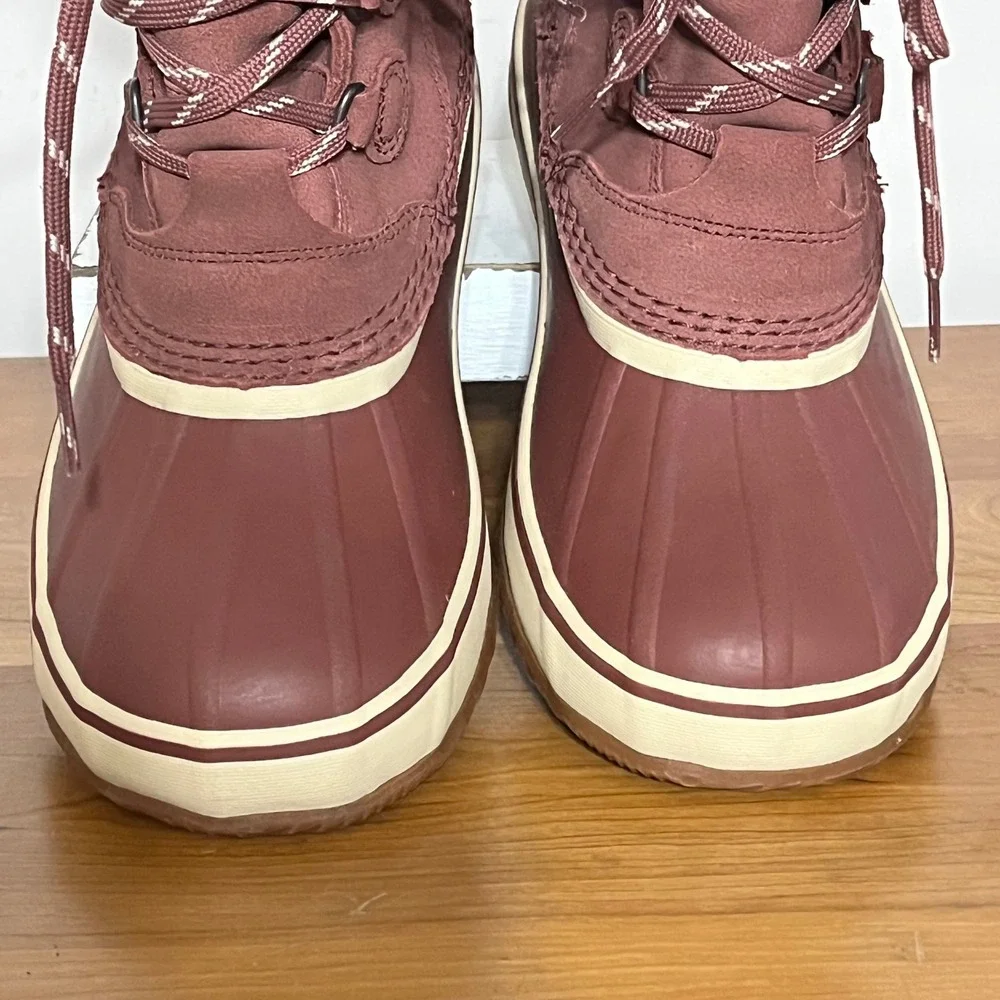LL Bean Womens Wildcat Boots Burgundy Wine Fleece Lined Snow Duck Boots 9 284882
